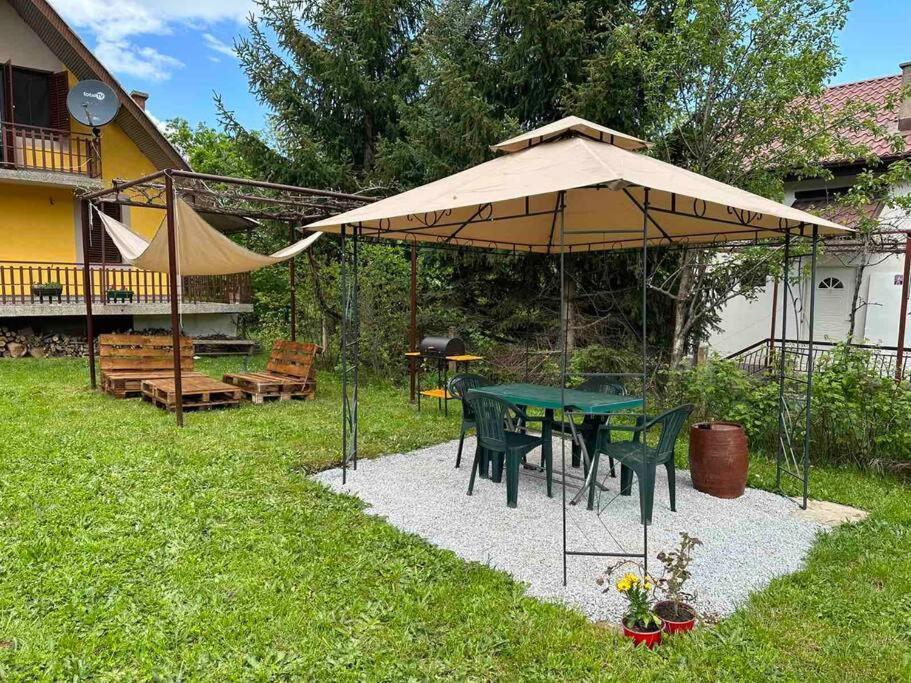 Cosy Mountain Villa In Nizepole Bitola Exterior photo